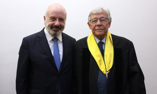Internista António de Barros Veloso distinguido pela UNL com o título de Doutor Honoris Causa